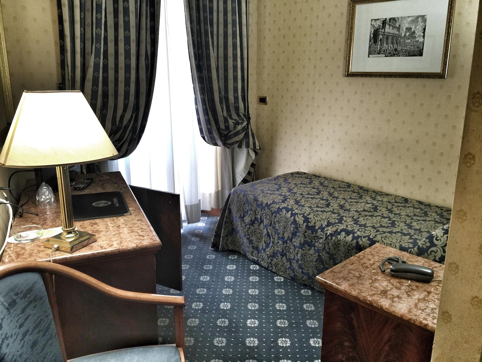 Hotel Cilicia Rome Exterior photo